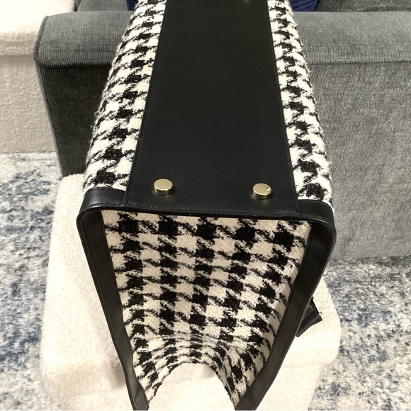 Kate Spade Black and Cream Houndstooth Manhattan - Picture 8 of 13